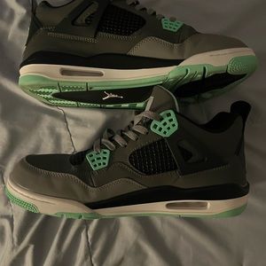 jordan retro 4 green glow